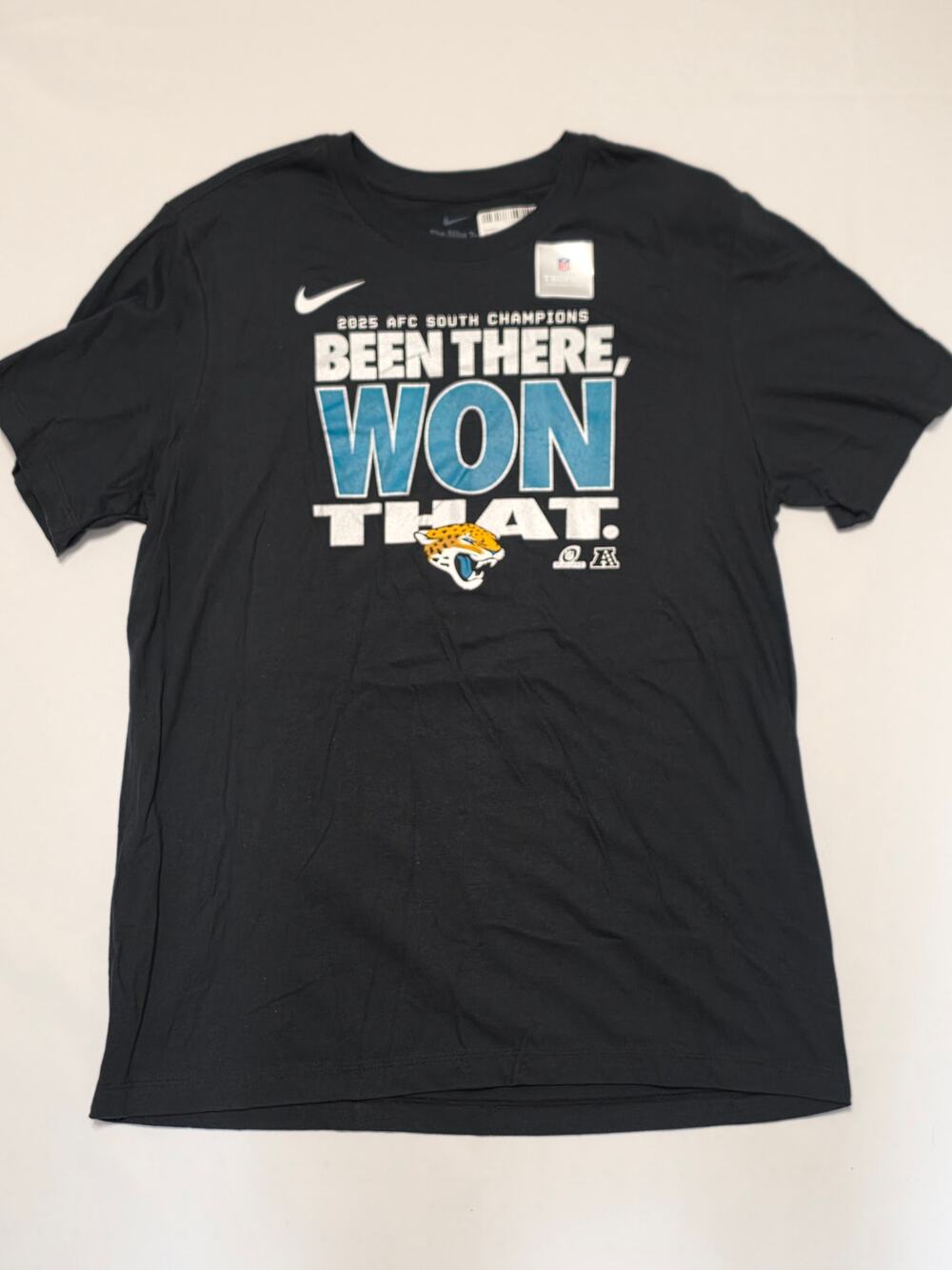 Nike Jacksonville Jaguars Men’s Large Black AFC South Champions Tee – NWT